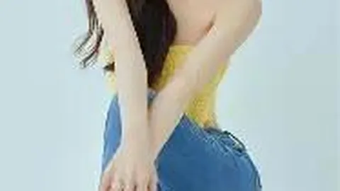 约罗送出关键失误后失落沮丧，芒特赛后暖心力挺温情安慰